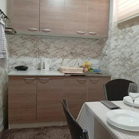 Farah * Sarajevo